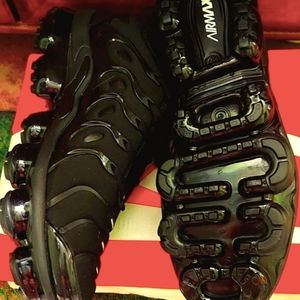 Nike Vapormax plus, triple black